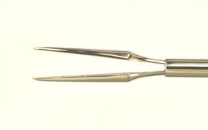 23G STRAIGHT GRIPPING FORCEPS WITH TC COATED TIPS